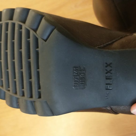 The Flex women's 9.5 bootie - Picture 6 of 7